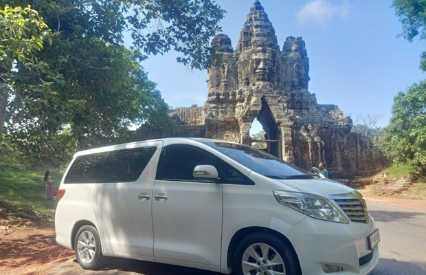 2-Days  Private Tour: Angkor Thom (Bayon ), Angkor Wat, Ta Prohm