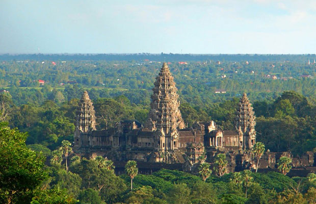 2-Days Tours Adventure Tour & Sunrise Angkor Tour & Kompong Phluk Floating Village